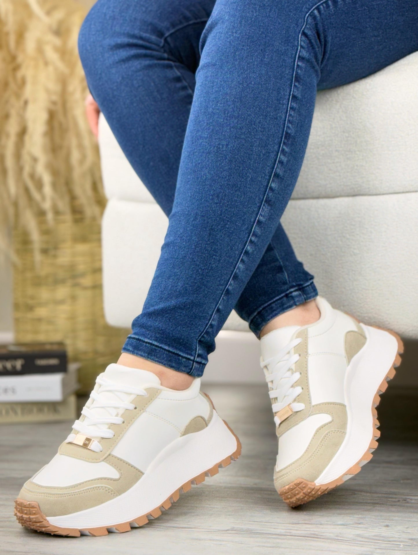Alicia-5044